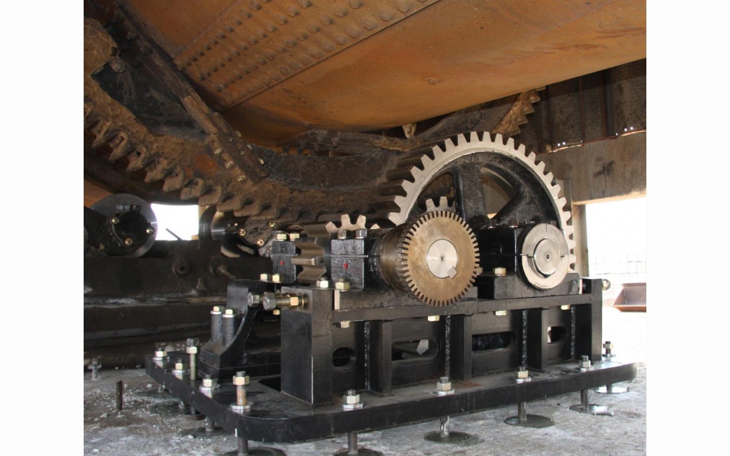 Custom Machine and Mechanical Services Ltd. homepage, CNC machining in Saskatoon, SK